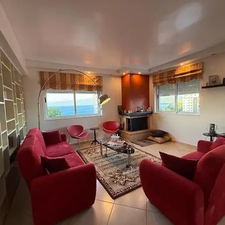 View House In With Stunning Views Appartamento Pogradec