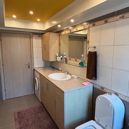 View House In With Stunning Views Apartmán *