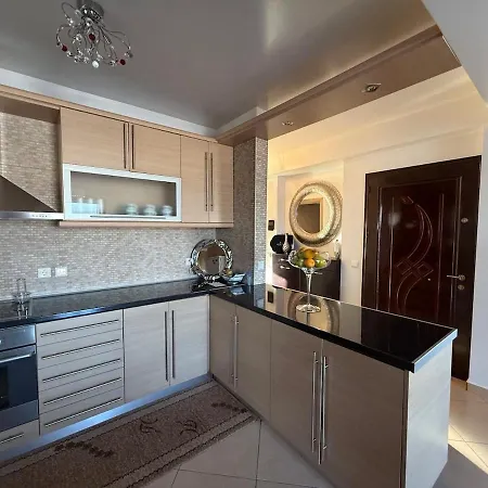 View House In With Stunning Views * פוגרדץ