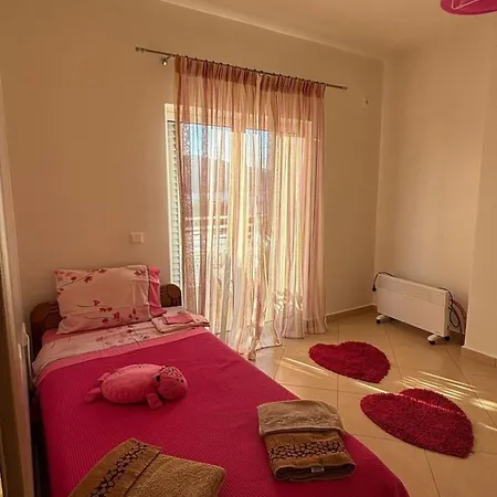 View House In With Stunning Views * פוגרדץ