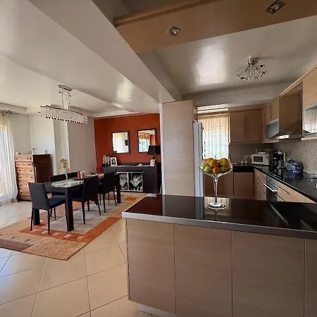 View House In With Stunning Views *